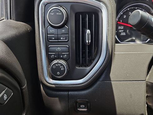 Used 2020 Chevrolet Silverado 1500 LT w/ Texas Edition AWD/4WD image 24