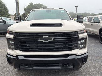 New 2026 Chevrolet Silverado 2500 Custom w/ Custom Value Package AWD/4WD video 2