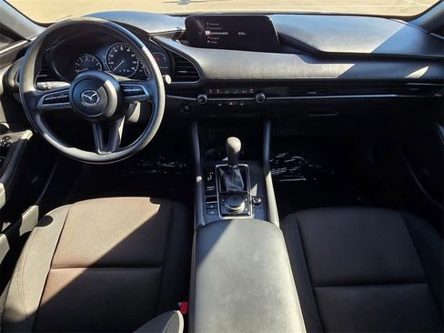 Used 2021 MAZDA MAZDA3 s image 10