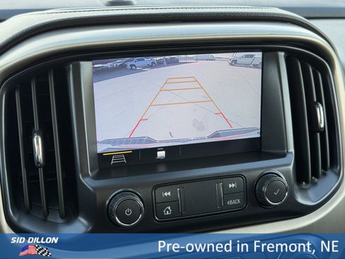 Used 2022 GMC Canyon Denali image 10