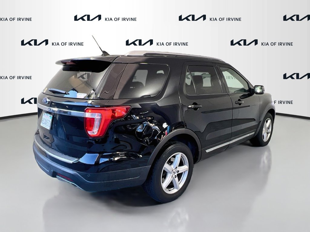 Used 2018 Ford Explorer XLT FWD image 8