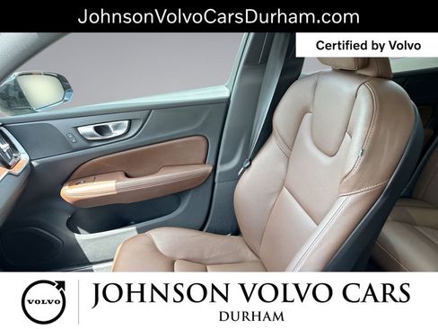 Used 2025 Volvo V60 B5 Cross Country Plus AWD/4WD image 29