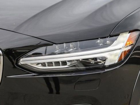 New 2025 Volvo V90 B6 Cross Country Plus w/ Protection Package Premier image 4