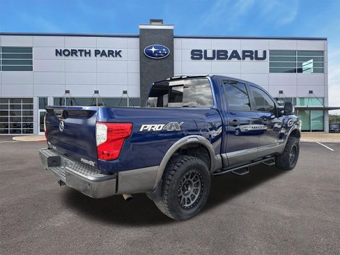 Used 2017 Nissan Titan PRO-4X w/ Pro-4x Convenience Package image 3