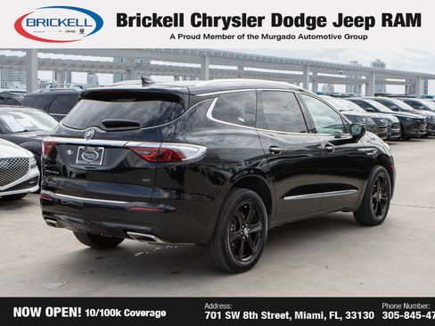 Used 2024 Buick Enclave Essence w/ Sport Touring Edition image 5