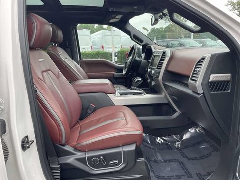 Used 2018 Ford F150 Platinum w/ Equipment Group 701A Luxury AWD/4WD image 14