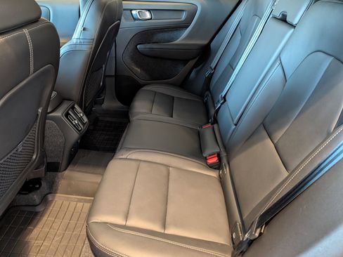 New 2026 Volvo XC40 B5 Core w/ Protection Package Premier image 12