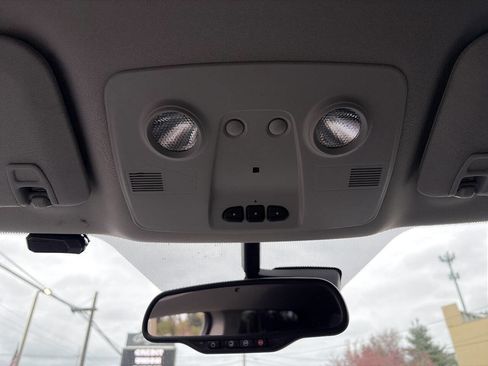 Used 2015 GMC Acadia SLT AWD/4WD image 38