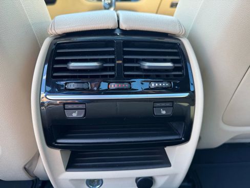 Used 2017 BMW 530i xDrive image 31