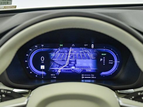 Certified 2025 Volvo XC60 T8 Plus w/ Protection Package Premier image 26