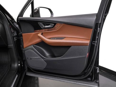 Used 2017 Audi Q7 3.0T Premium Plus image 41