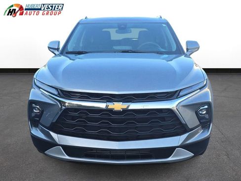 Used 2024 Chevrolet Blazer LT w/ Convenience Package FWD image 3