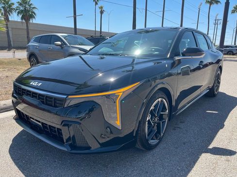 New 2026 Kia K4 GT-Line image 3