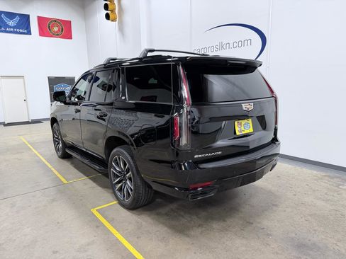 Used 2022 Cadillac Escalade Sport w/ Touring Package AWD/4WD image 5