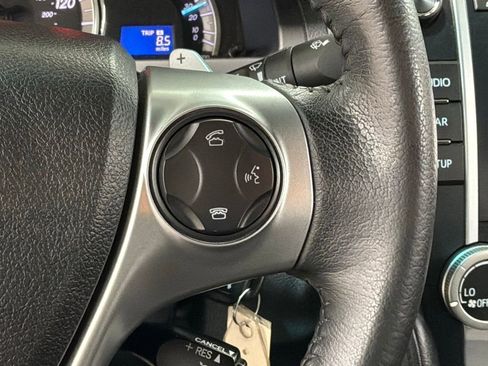 Used 2014 Toyota Camry SE image 10