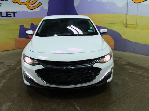 Used 2024 Chevrolet Malibu LT w/ Sport Edition image 3