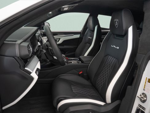 Used 2024 Lamborghini Urus S AWD/4WD image 27