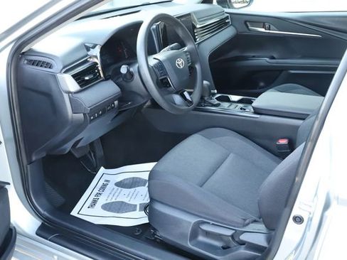 Used 2025 Toyota Camry LE FWD image 10