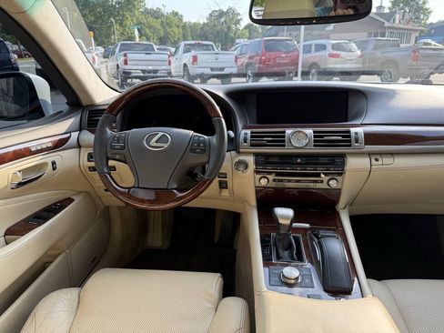 Used 2016 Lexus LS 460 L RWD image 13