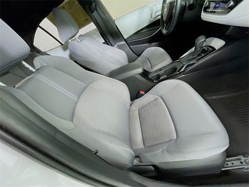 Used 2023 Toyota Corolla SE image 28