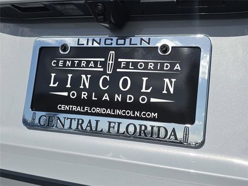 New 2026 Lincoln Navigator L Reserve AWD/4WD image 5