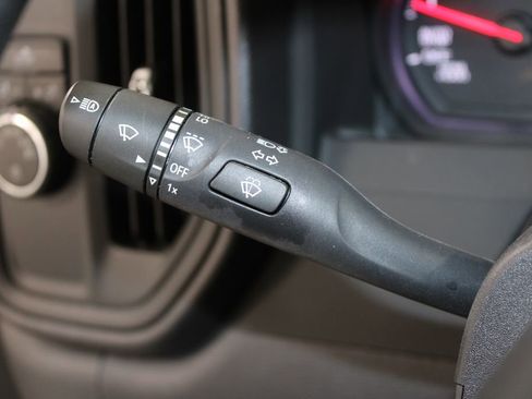 Used 2024 Chevrolet Silverado 1500 Custom image 38