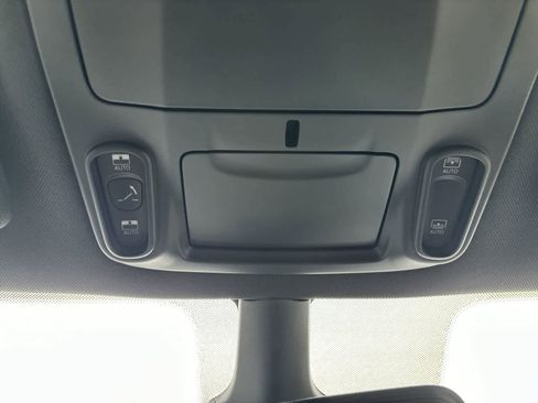New 2026 Chrysler Pacifica Select w/ S Appearance Package image 27