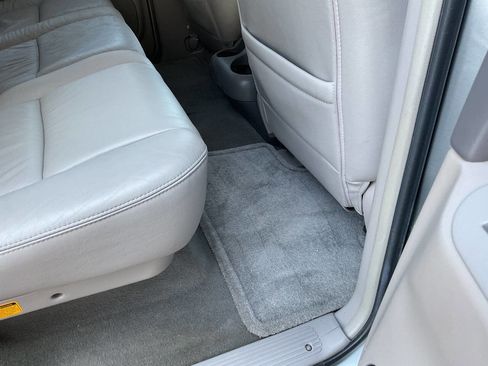 Used 2007 Toyota Sequoia SR5 image 37