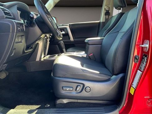 Used 2020 Toyota 4Runner SR5 image 22