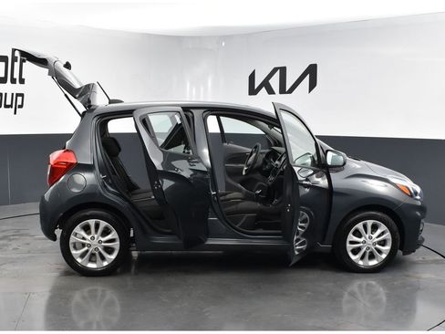 Used 2019 Chevrolet Spark LT image 28