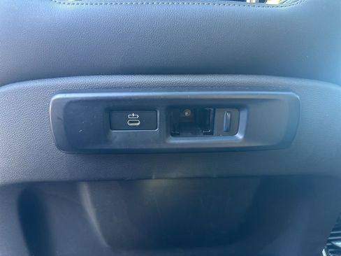 Used 2023 BMW X5 xDrive40i image 25