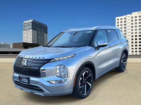 New 2025 Mitsubishi Outlander 4WD Plug-In Hybrid image 5