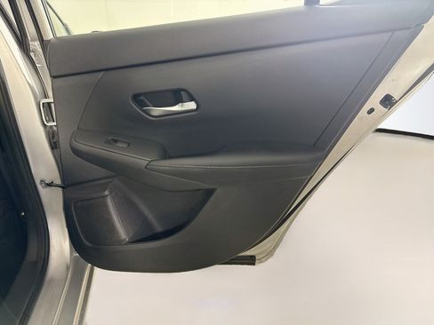 Used 2020 Nissan Sentra SV FWD image 28
