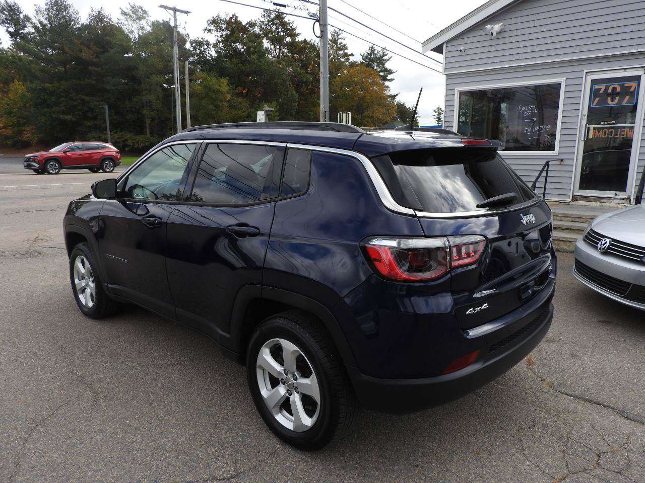 Used 2020 Jeep Compass Latitude w/ Cold Weather Group AWD/4WD image 6