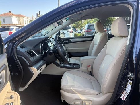 Used 2018 Subaru Outback 2.5i Premium AWD/4WD image 14