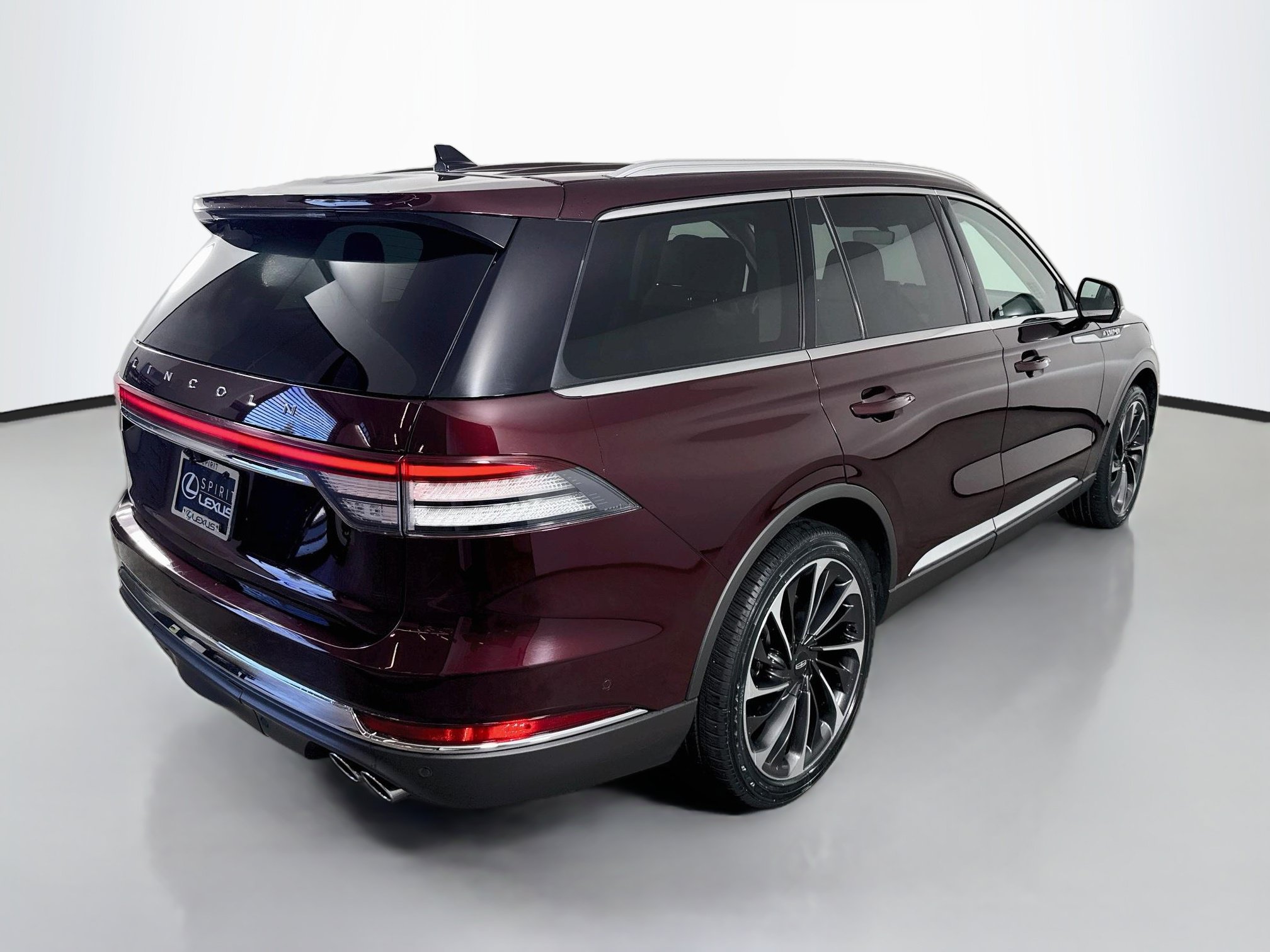 Used 2022 Lincoln Aviator Reserve w/ Equipment Group 201A AWD/4WD image 7