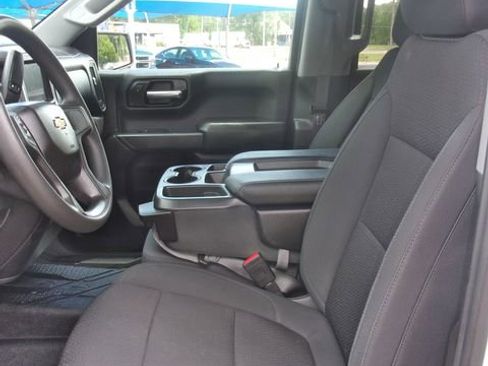 Used 2021 Chevrolet Silverado 1500 Custom AWD/4WD image 21