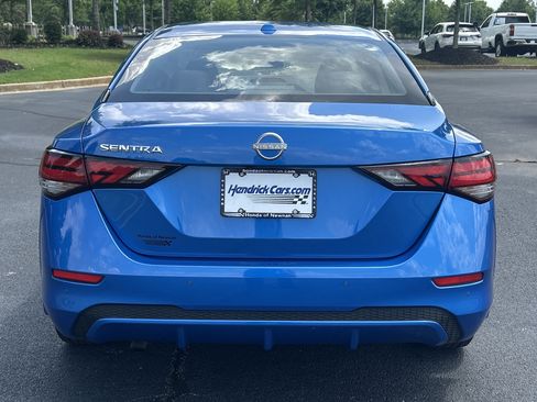 Used 2025 Nissan Sentra SV FWD image 8