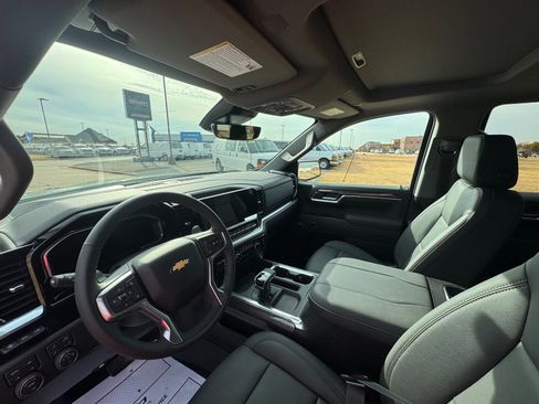New 2026 Chevrolet Silverado 1500 LTZ w/ LTZ Premium Package image 11