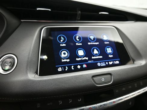 Certified 2022 Cadillac XT4 Premium Luxury w/ Enhanced Visibility Package image 12