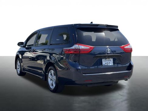 Used 2019 Toyota Sienna L FWD image 6