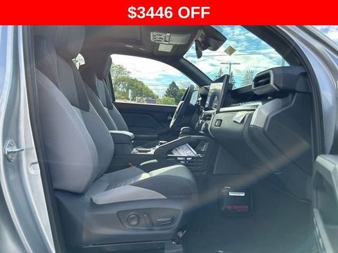 Used 2024 Toyota Tacoma TRD Sport image 8