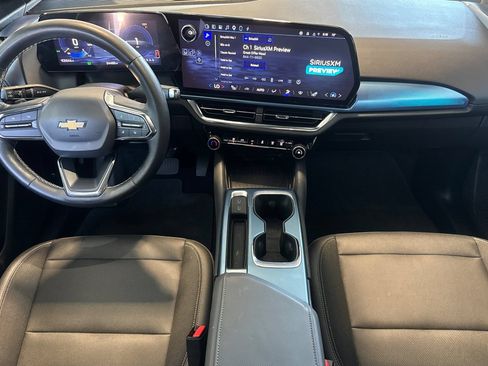 Used 2024 Chevrolet Equinox EV LT FWD image 16