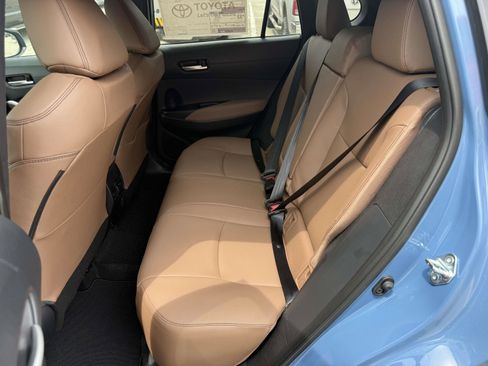 Used 2026 Toyota Corolla Cross XLE FWD image 9
