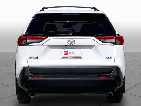 Used 2024 Toyota RAV4 XLE w/ Convenience Package FWD image 5