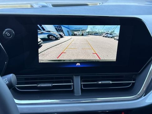 New 2026 Chevrolet Trax LT w/ Driver Confidence Package image 22