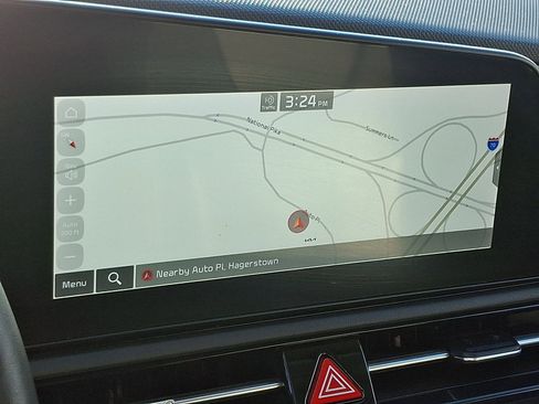 Certified 2023 Kia Niro SX Touring image 17