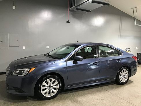 Used 2017 Subaru Legacy 2.5i Premium w/ Moonroof Package AWD/4WD image 7