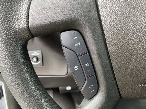 Used 2024 GMC Savana 2500 w/ Driver Convenience Package image 17