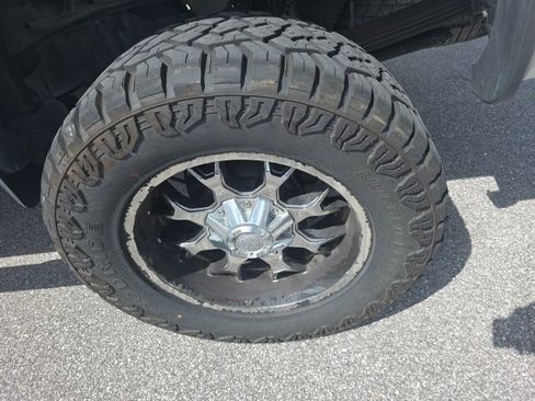 Used 2017 GMC Sierra 2500 Denali w/ Duramax Plus Package image 8